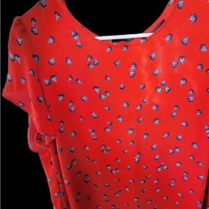 Women’s Short Sleeve Red Printed Tee